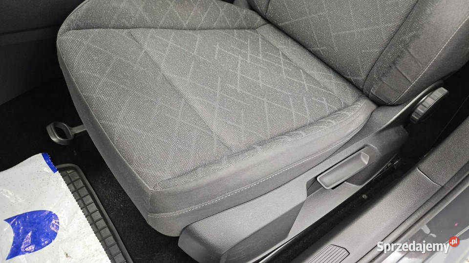 Volkswagen Golf VIII 20 TDI Life Z Polskiego Warszawa sprzedam