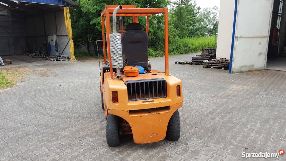 Wozek widlowy Bulgar 35 T Wieluń