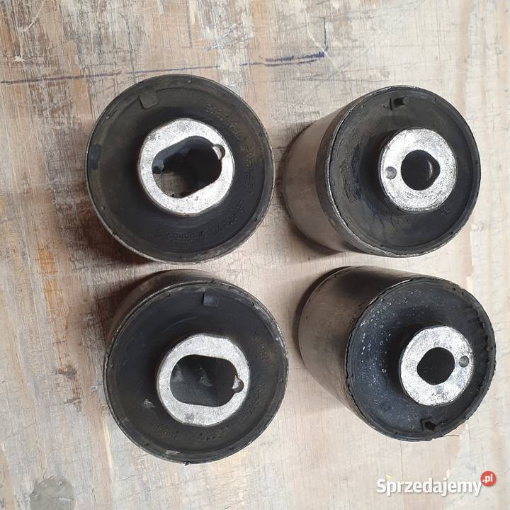 Tuleje wahaczy przednich aluminiowych Mercedes C Lublin