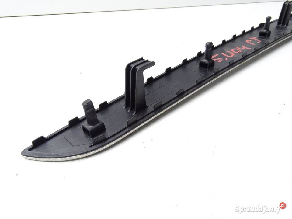 LISTWA DRZWI PRAWY TYŁ PRAWA TYLNA 8K0867420 sprzedam