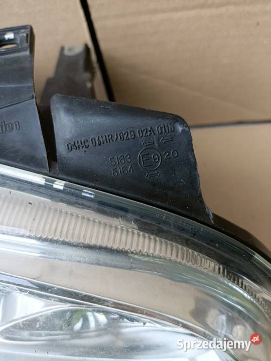 VW Golf IV 4 9706 REFLEKTOR LAMPA PRAWA PRZEDNIA Lampy przednie sprzedam