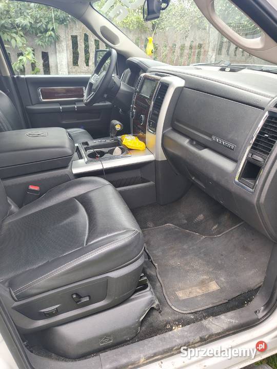 Zarejestrowany w Polsce Dodge ram 57 l LPG Urzędów