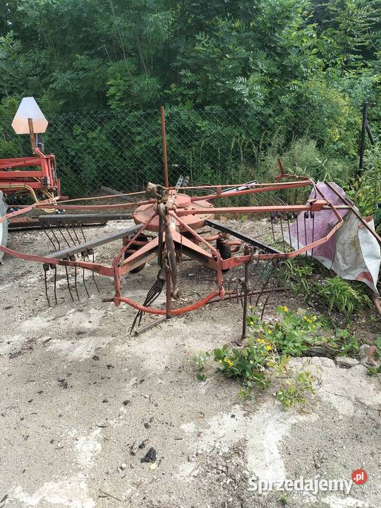 Sprzedam zgrabiarkę karuzelową Słupca