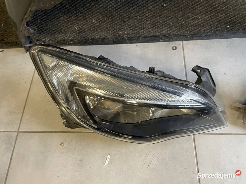 Opel Astra J reflektor przód kpl osobowe Kozubszczyzna