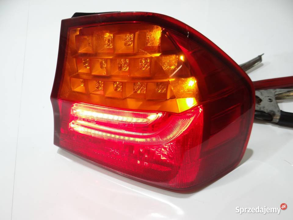 LAMPA PRAWA TYLNA BMW E90 LIFT osobowe Strzyżewice sprzedam