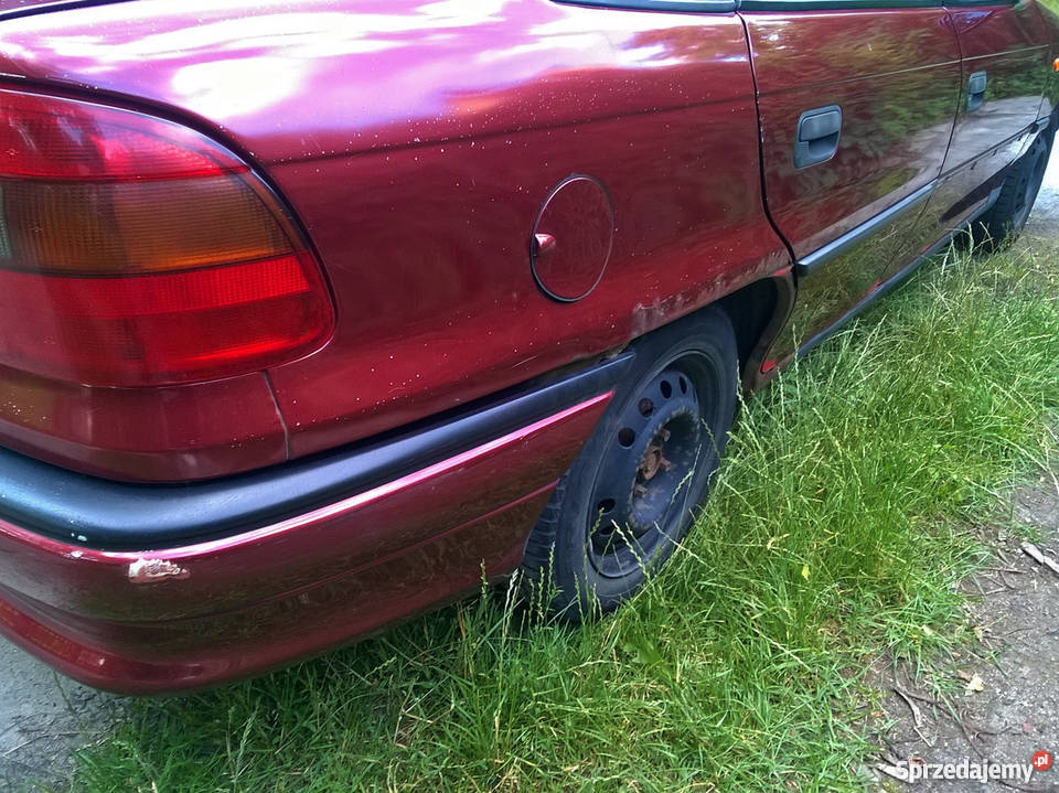 OPEL ASTRA 1997 16 16V 2001 w rodzinie Dobra 215000km Komorów sprzedam