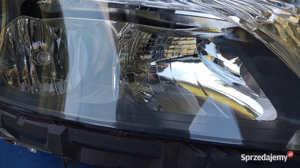 LAMPA REFLEKTOR PRAWY PRZÓD EU MERCEDES W176 A Nowy Tomyśl