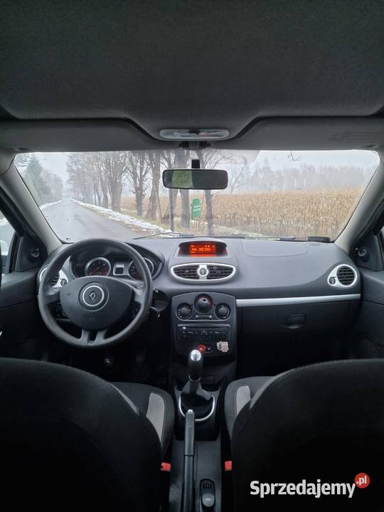 Renalut Clio III Kombi 15 dCti 2010 kombi grand nieuszkodzony świętokrzyskie Ostrowiec Świętokrzyski