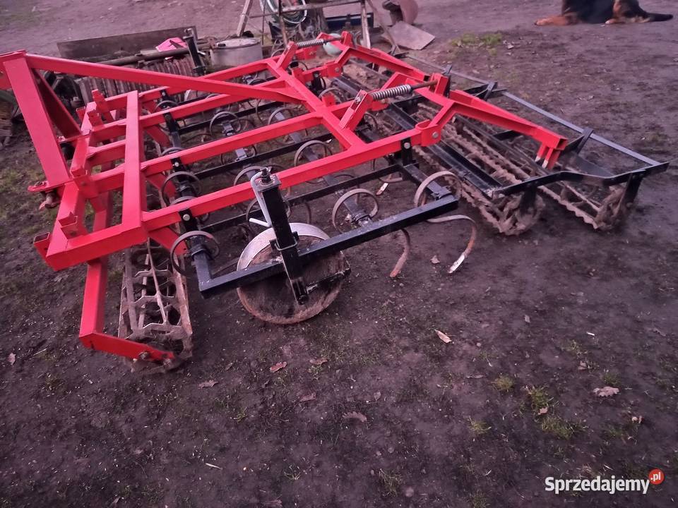 Agregat uprawowy 28 z przednim wałem