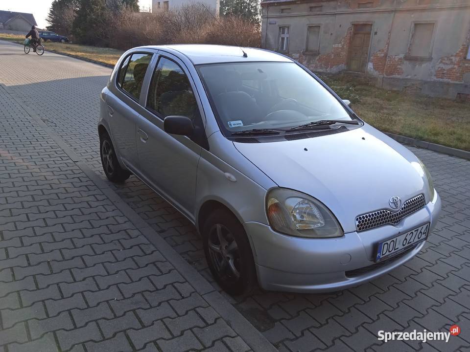 Toyota Yaris 10 benzyna aluminiowe felgi Samochody osobowe Bierutów