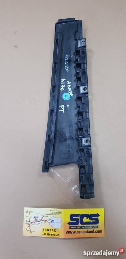 MERCEDES W176 OSŁONA SŁUPA DRZWI PRAWY TYŁ Bieleń