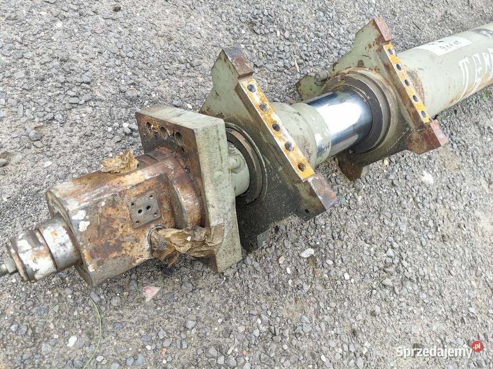 Cylinder hydrauliczny wysuwu TEREX ATT 400 PPM