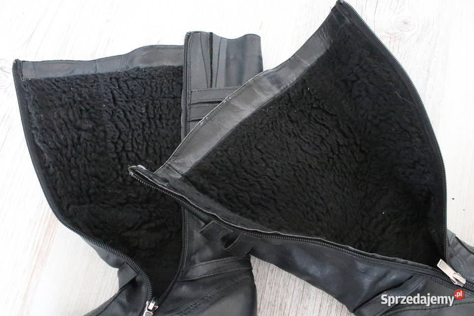 Czarne kozaki na obcasie ocieplane na zamek sprzedam