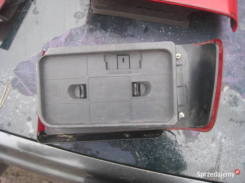 Lampa tylna prawa Volvo 440 460 lift Kraków