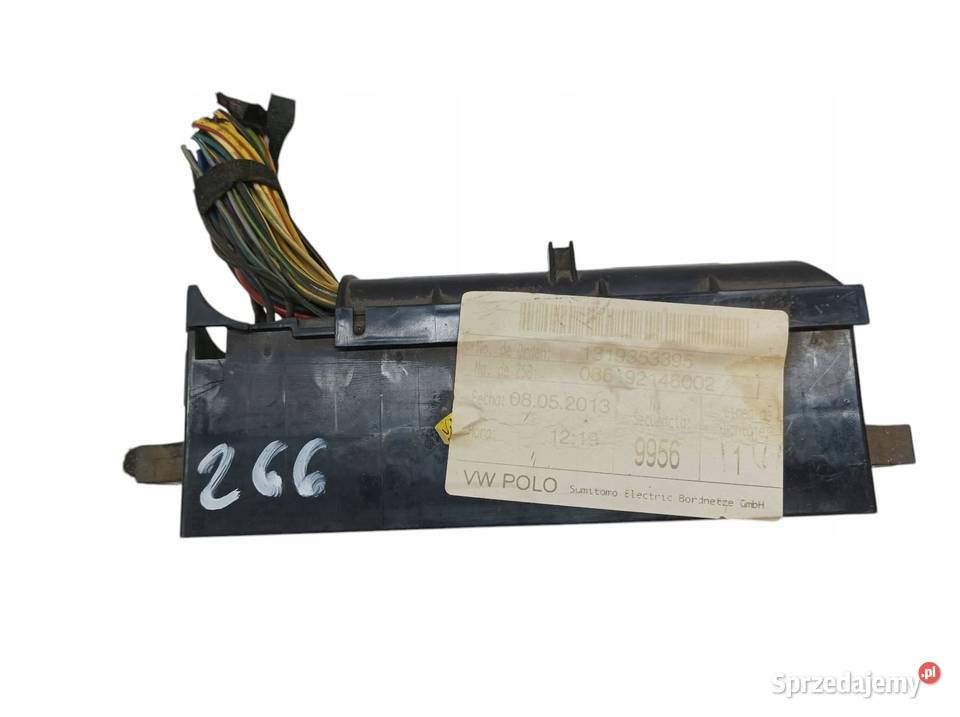SKRZYNKA BEZPIECZNIKÓW 1319353395 VW Volkswagen świętokrzyskie