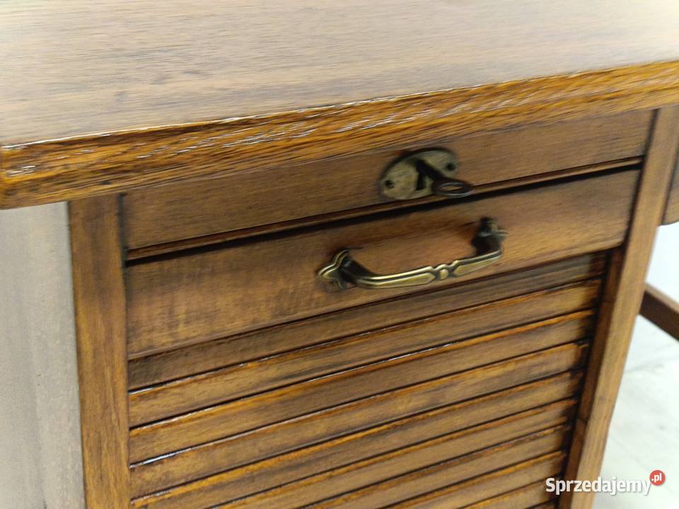 małe biurko dwustronne drewniane model Thonet z Radomsko sprzedam
