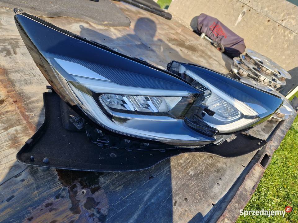 Toyota Aygo X reflektor FULL LED ORG EU Mielec