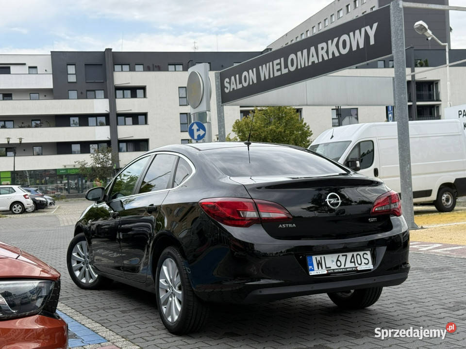 Opel Astra IV 16 CDTI 136 ss fv23 J 20092019 4/5