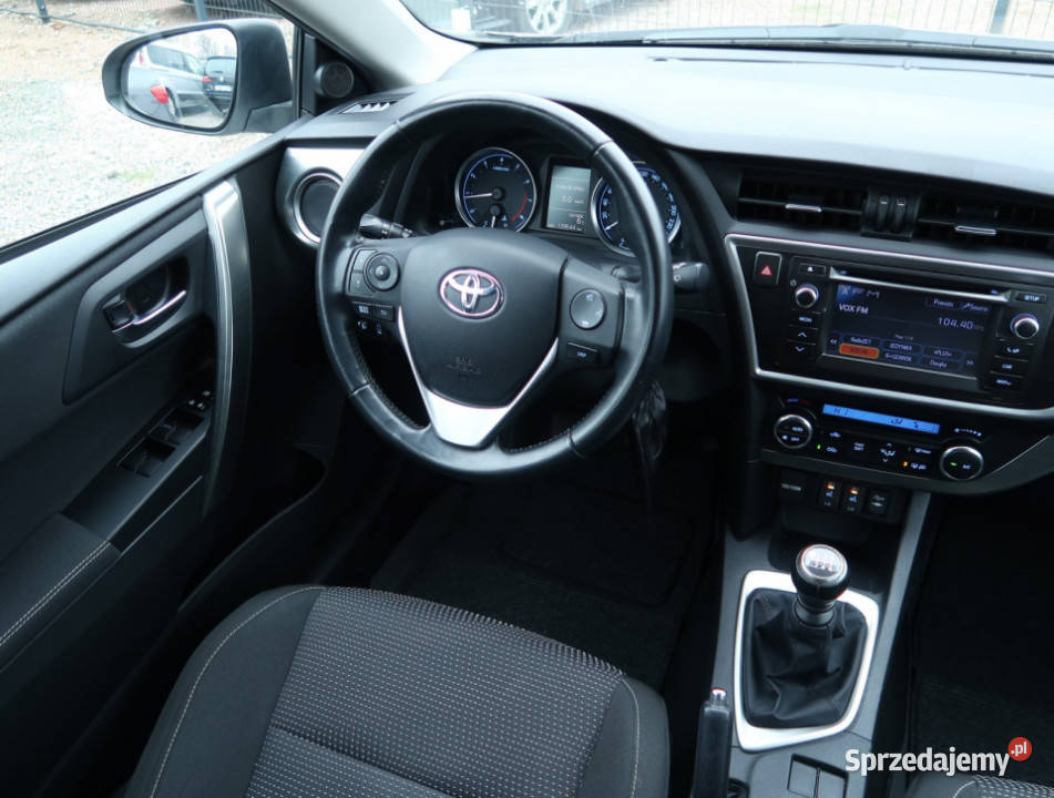 Toyota Auris 16 Valvematic podgrzewane fotele Piaseczno