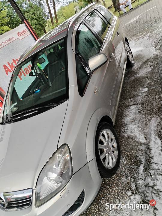 Sprzedam Opla zafire 18 Ben Gaz 2010 Warszawa sprzedam