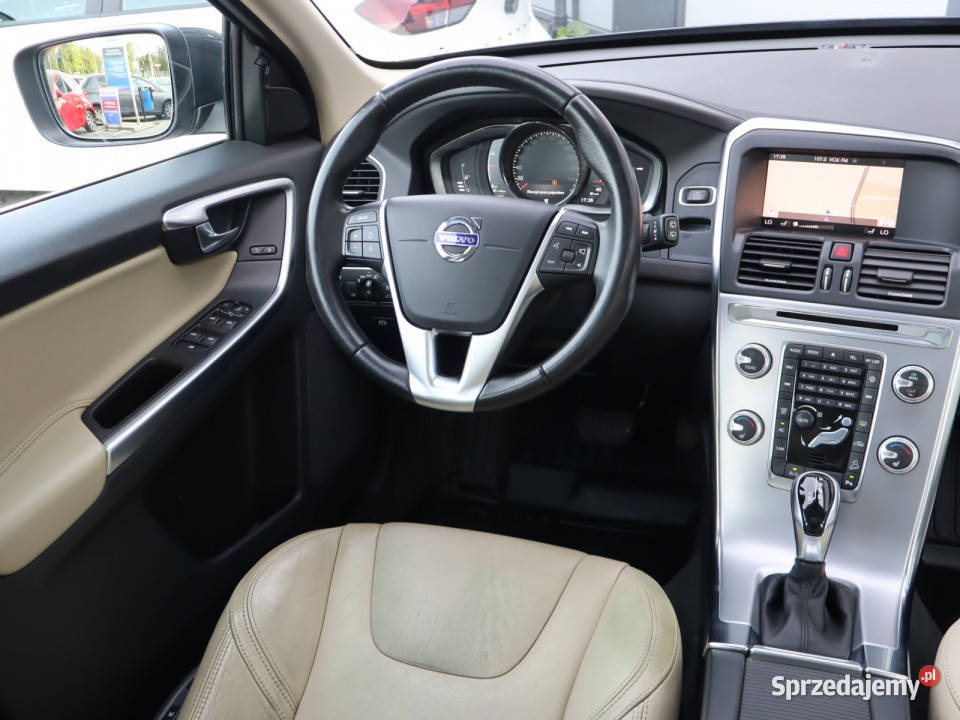 Volvo XC60 D4 elektrycznie ustawiane fotele Katowice sprzedam
