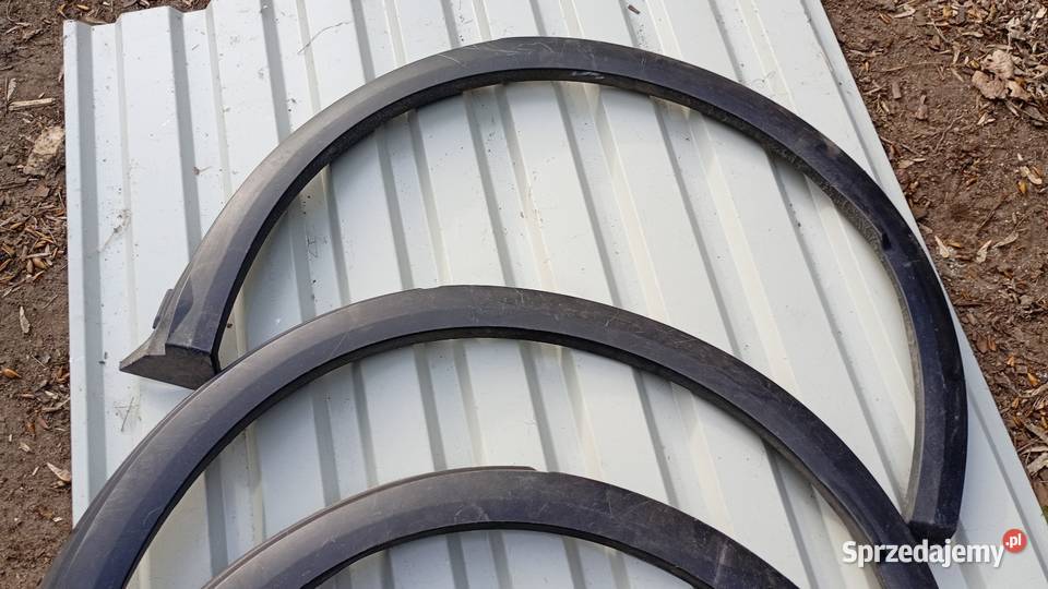 Listwy błotnika lewy tył DS7 9817250277 Udrzynek