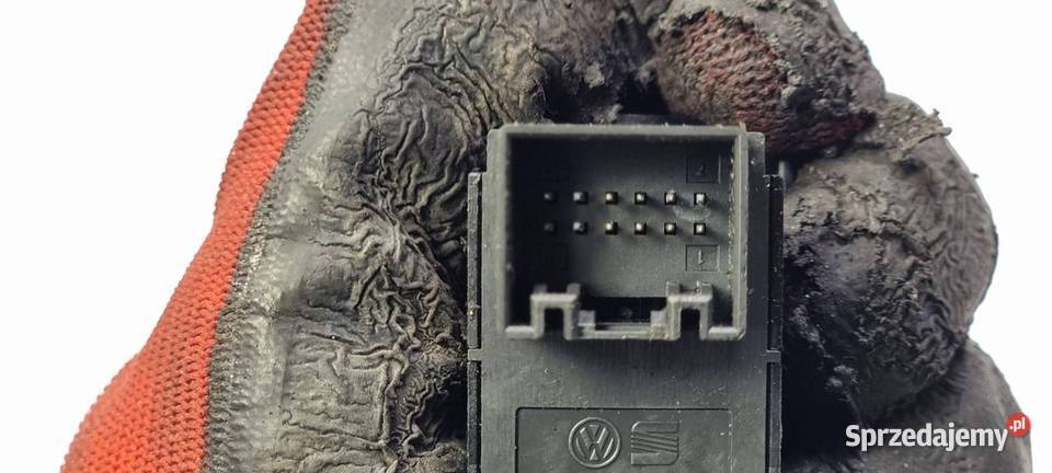 PRZYCISK VOLKSWAGEN PASSAT B8 3Q0927225 Lipno