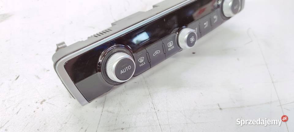 PANEL KLIMATRONIK AUDI Q3 F3 83A820043 Przystajń sprzedam