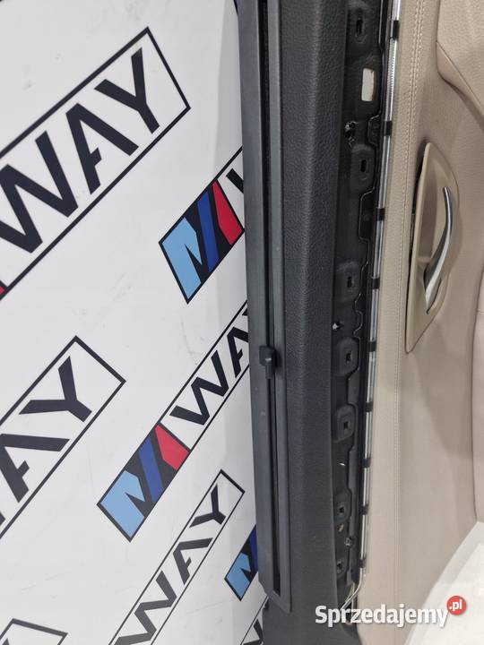 BMW 5 F10 F11 BOCZEK TAPICERKA DRZWI LEWY TYŁ