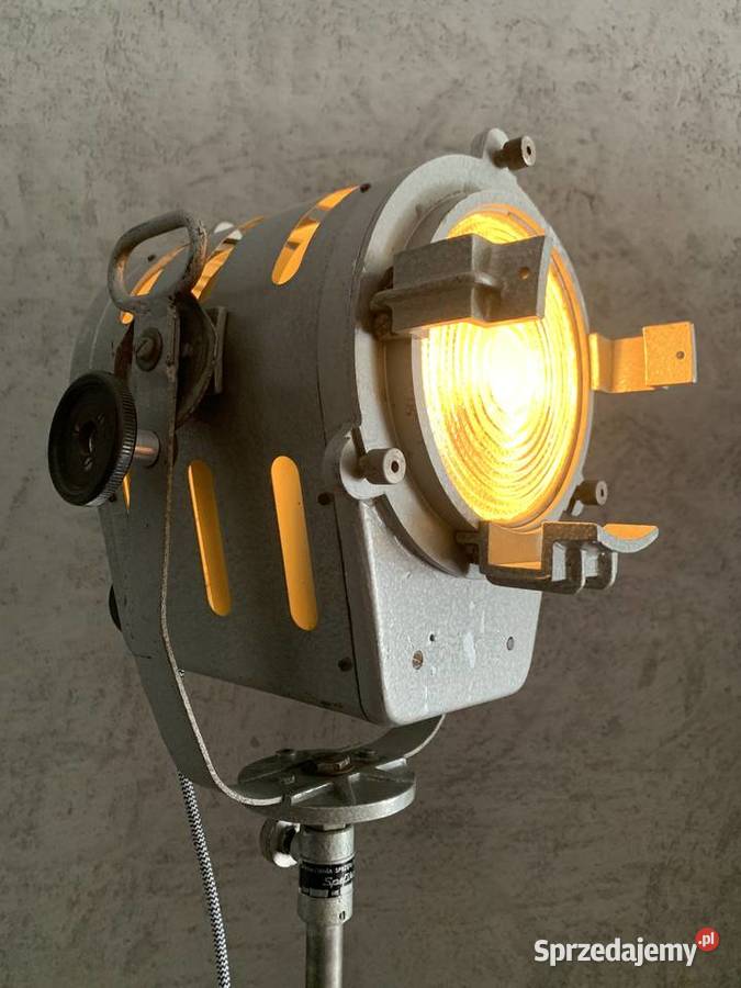 Vintage loft PRL lampa teatralno filmowa 1963r