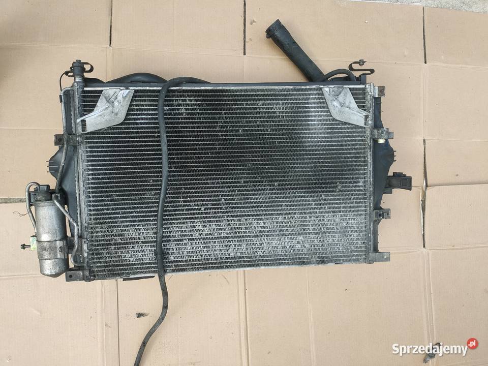 Chłodnica Volvo V70 II 25 TDI manual Spytkowice
