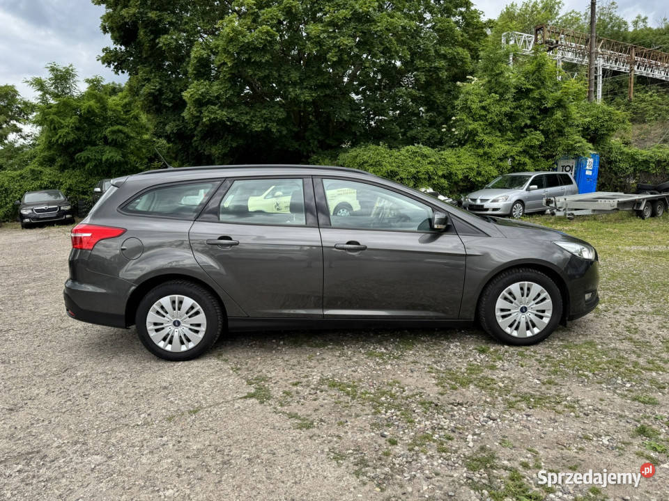 Ford Focus światła do jazdy dziennej Szczecin