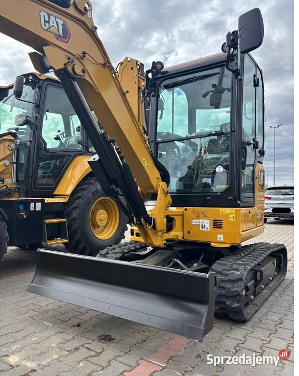 FABRYCZNIE NOWY CAT 303 CR Tuliszków
