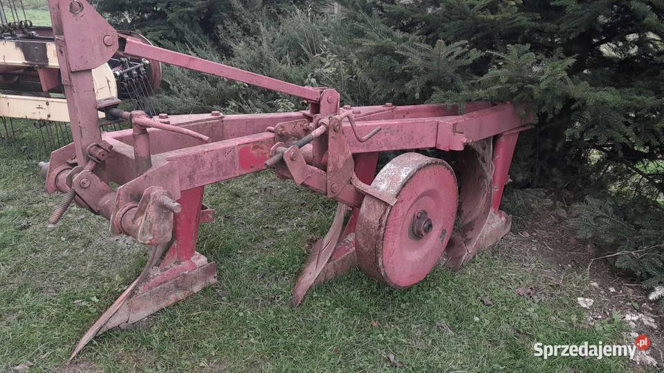 Pług 3 nieuszkodzony Pługi
