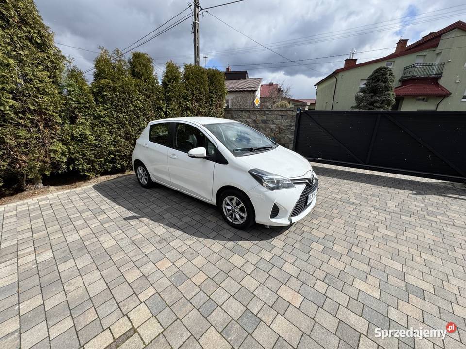Toyota Yaris Toyota Yaris III 133 99 Active Euro gniazdo AUX świętokrzyskie Końskie