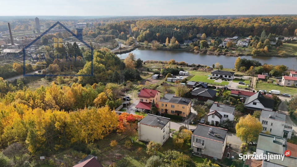 Dom w Iławie 2 mieszkania garaż i działka 709 m wolnostojący Iława