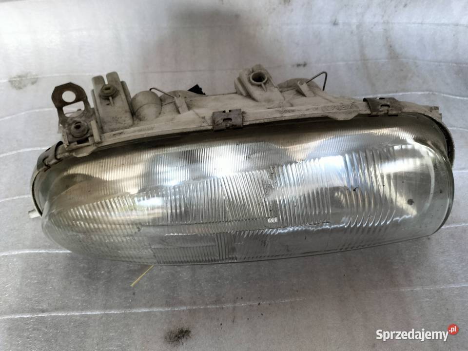 LAMPA PRAWA PRZÓD FORD FIESTA MK4 96FG13005AG Kamień-Kolonia