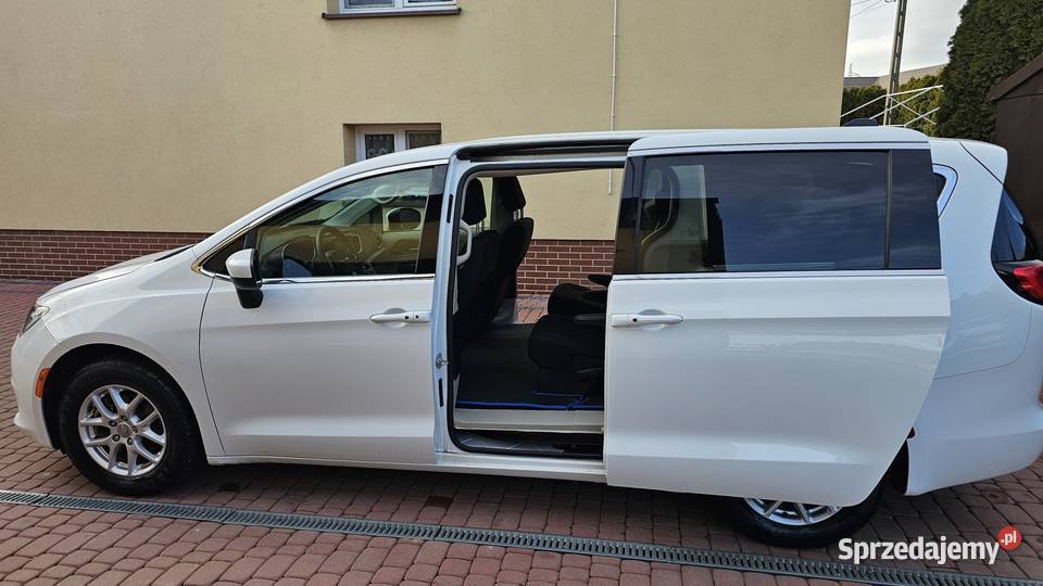 Chrysler Pacifica 36 GRAND CARAVAN 2022r 36 V6 automatyczna Zarszyn