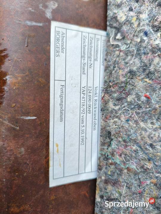 Mercedes W124 tylna półka czarna sedan pod Skarżysko-Kamienna