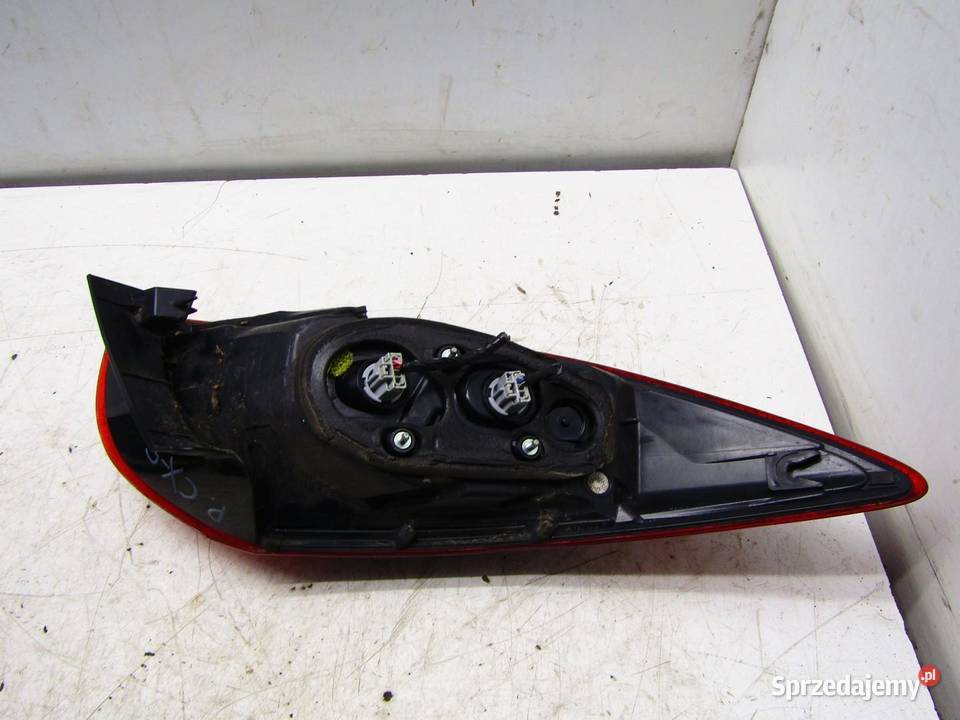 LAMPA TYLNA PRAWY TYŁ MAZDA CX5 CX5 KE I osobowe