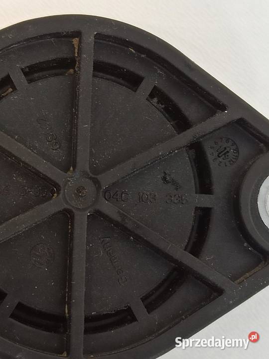 SKODA KODIAQ NAKRĘTKA WLEWU OLEJU 04C103335 dolnośląskie