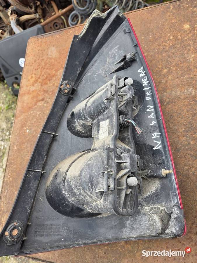 Lampy tylne Nissan Primera P12 kombi Łagów sprzedam