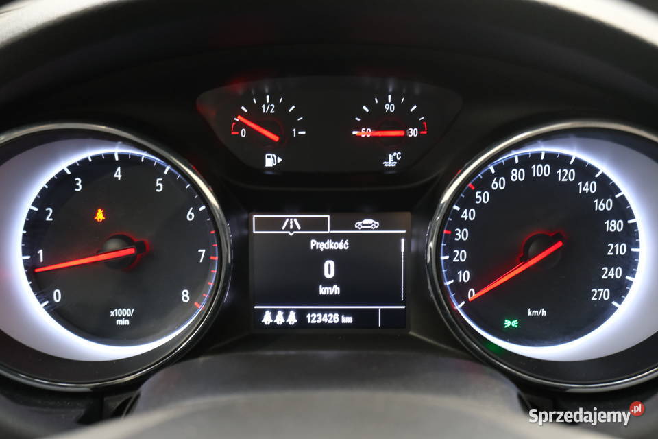 OPEL ASTRA SPORTS TOURER 139900 ccm 125 Kombi Warszawa