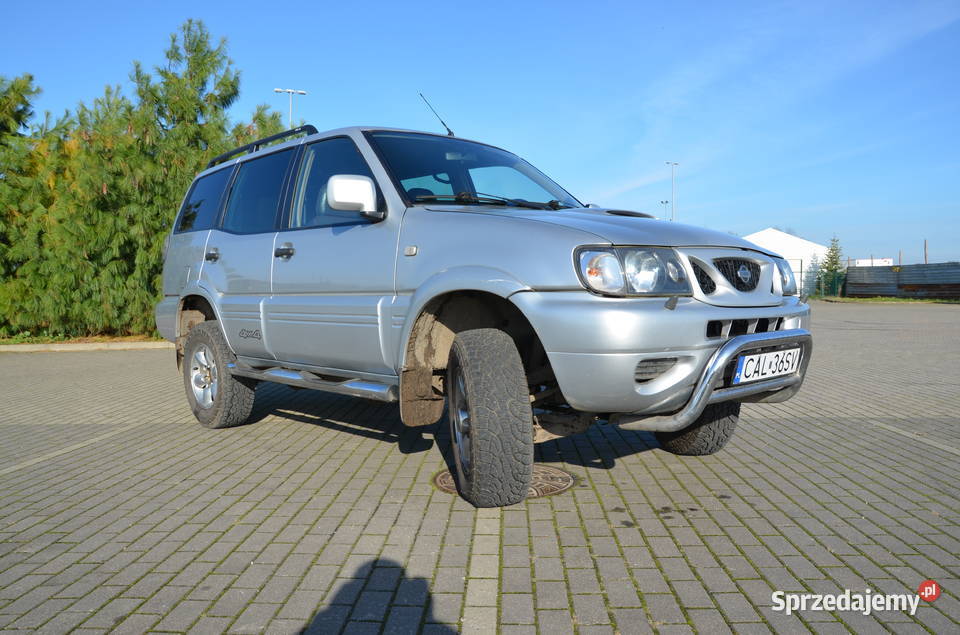 nissan terrano 27 TD nieuszkodzony