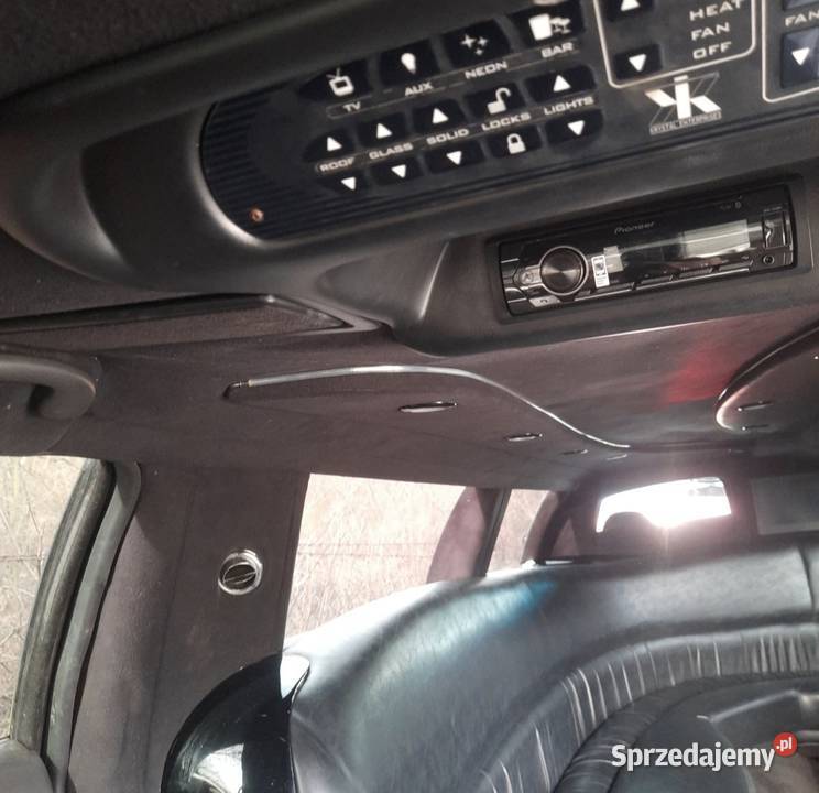 Lincoln Town Car 120 Limuzyna Mierzyn