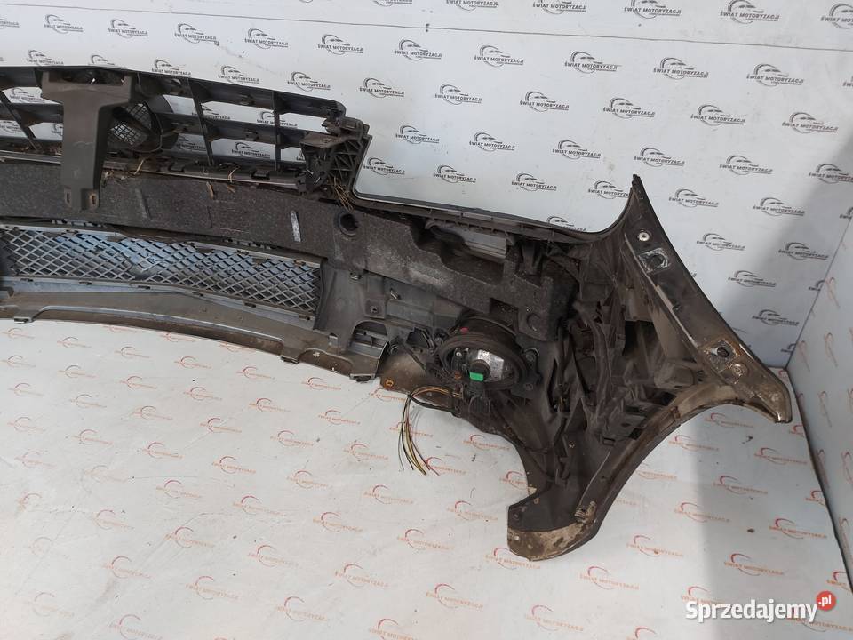 MERCEDES CL203 10r zderzak przód Kielce