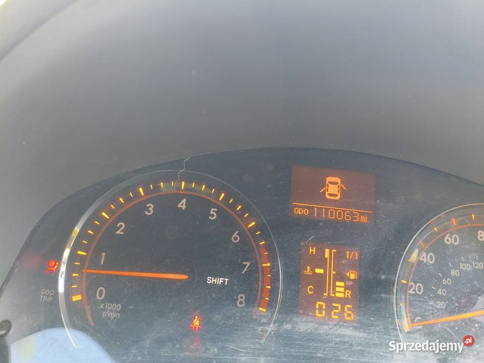 Toyota Avensis 18 sedan 2009 srebrny Kraków
