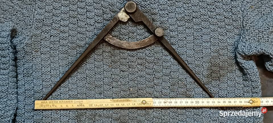 Stary cyrkiel stalowy