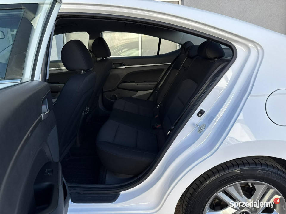 Hyundai Elantra 16 MPi 128 manual Salon Jeden kujawsko-pomorskie