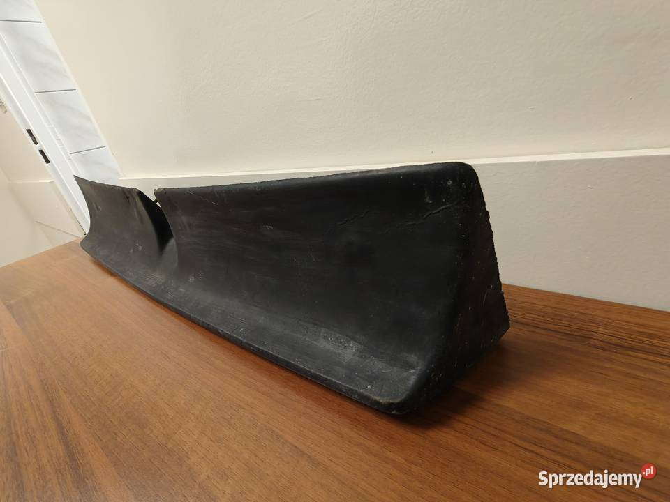 Dokładka spoiler Fiat 126p Tworzywo Międzyrzecz